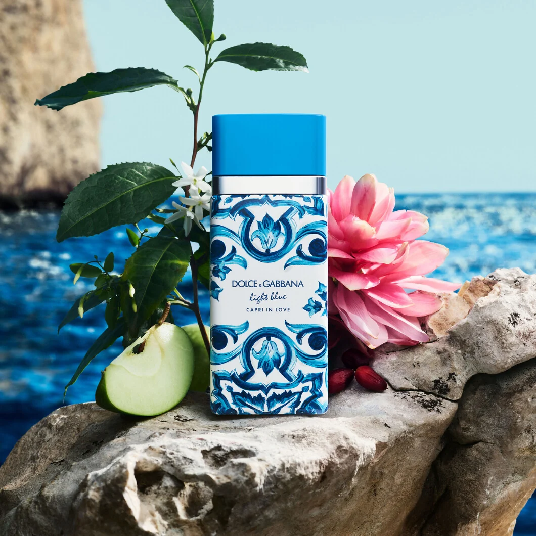 Light Blue Capri In Love Pour Femme Eau de Parfum by Dolce & Gabbana - Image 3